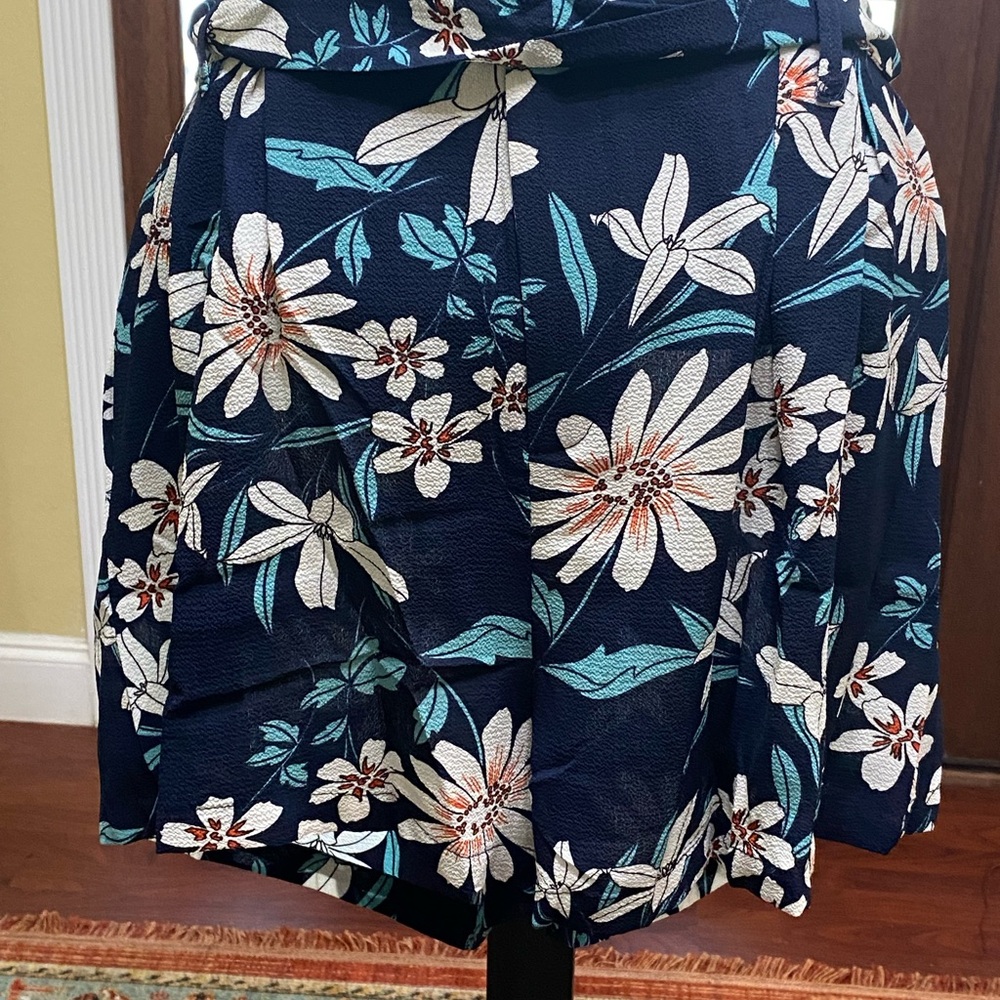 Hayden L.A. Floral Navy Shorts